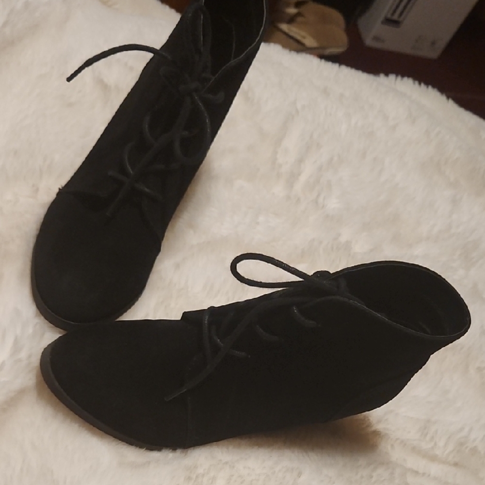 Madden Girl Black Lace Up Boots